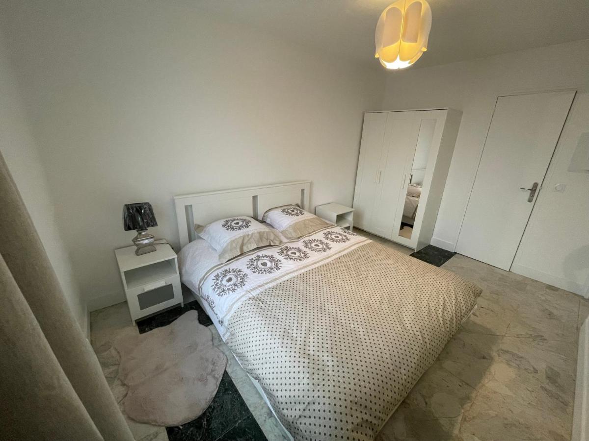 Joli T2, Terrasse Et Jardin, Ideal Pour Familles, A 15 Min De L'Aeroport Roissy Cdg Tremblay-en-France Экстерьер фото