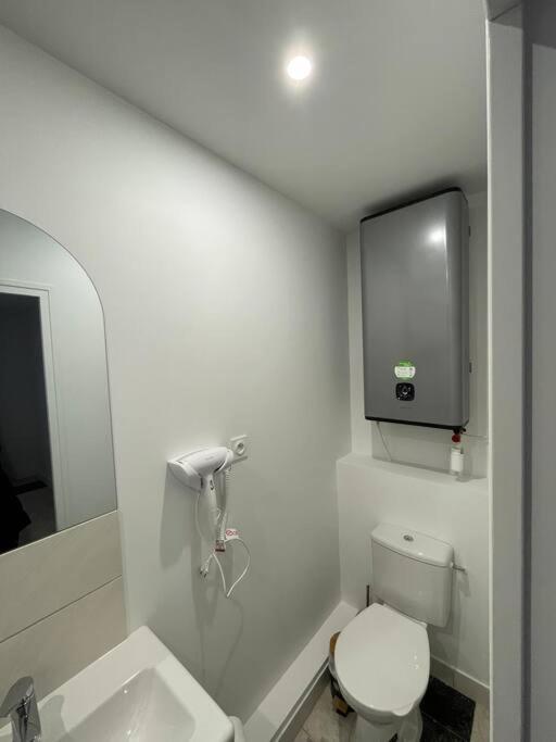 Joli T2, Terrasse Et Jardin, Ideal Pour Familles, A 15 Min De L'Aeroport Roissy Cdg Tremblay-en-France Экстерьер фото