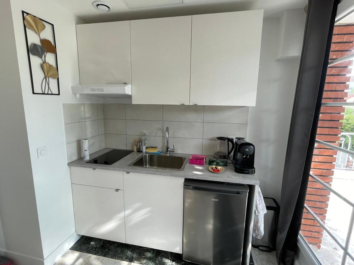 Joli T2, Terrasse Et Jardin, Ideal Pour Familles, A 15 Min De L'Aeroport Roissy Cdg Tremblay-en-France Экстерьер фото