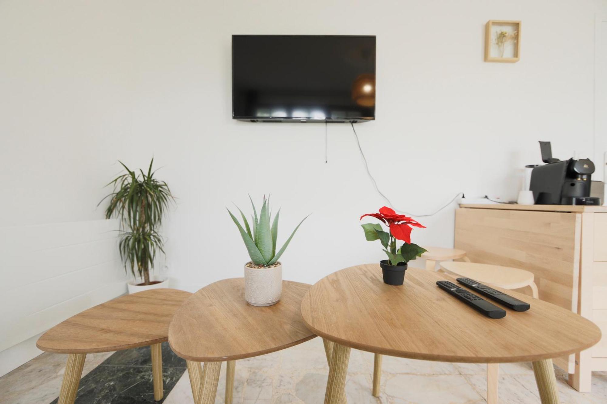 Joli T2, Terrasse Et Jardin, Ideal Pour Familles, A 15 Min De L'Aeroport Roissy Cdg Tremblay-en-France Экстерьер фото