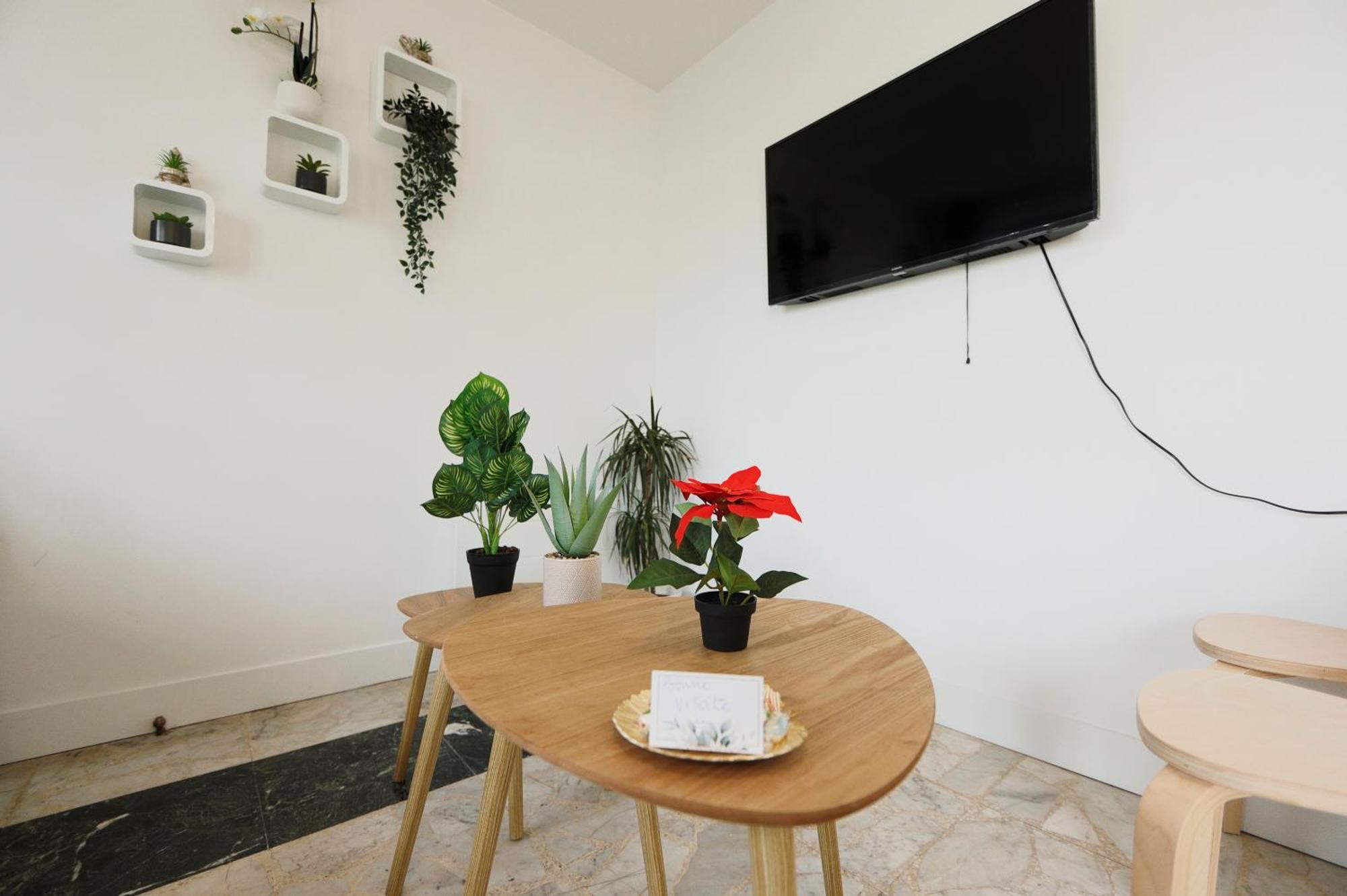 Joli T2, Terrasse Et Jardin, Ideal Pour Familles, A 15 Min De L'Aeroport Roissy Cdg Tremblay-en-France Экстерьер фото